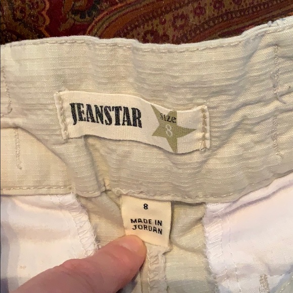🔥3/$10 Jeanstar size 8 cuffed shorts cream - Picture 3 of 6